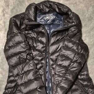 Anna Black Puffer Jacket for Women